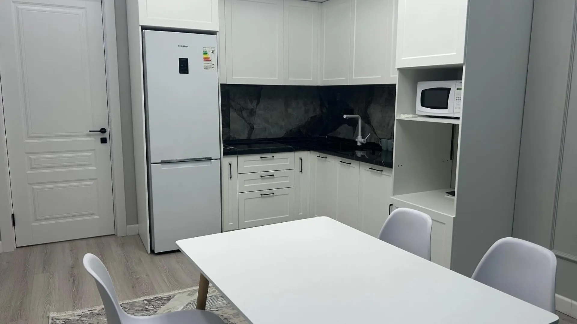 Central Avenue Almaty Apartment
